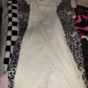 Elegant Cream Lace Maxi Dress